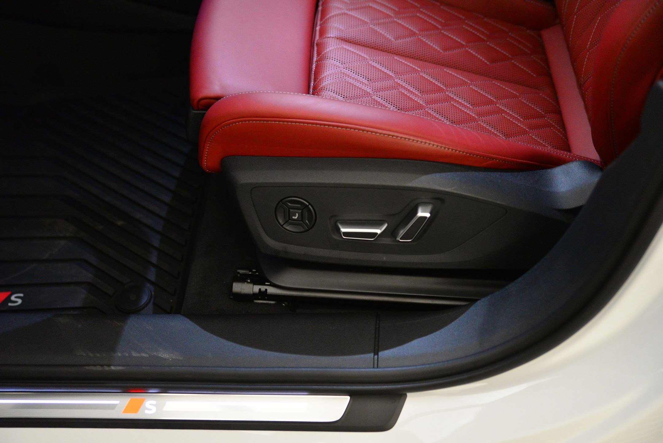 New 2025 Audi S6 e-tron Premium Plus image 28