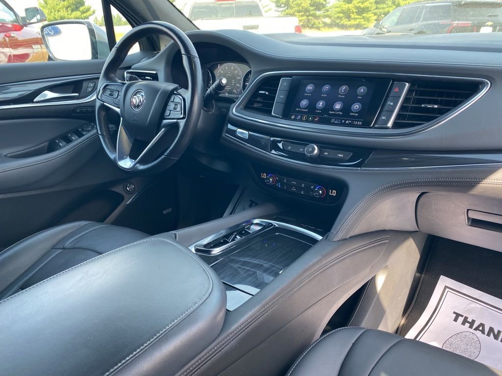 Used 2024 Buick Enclave Premium image 7