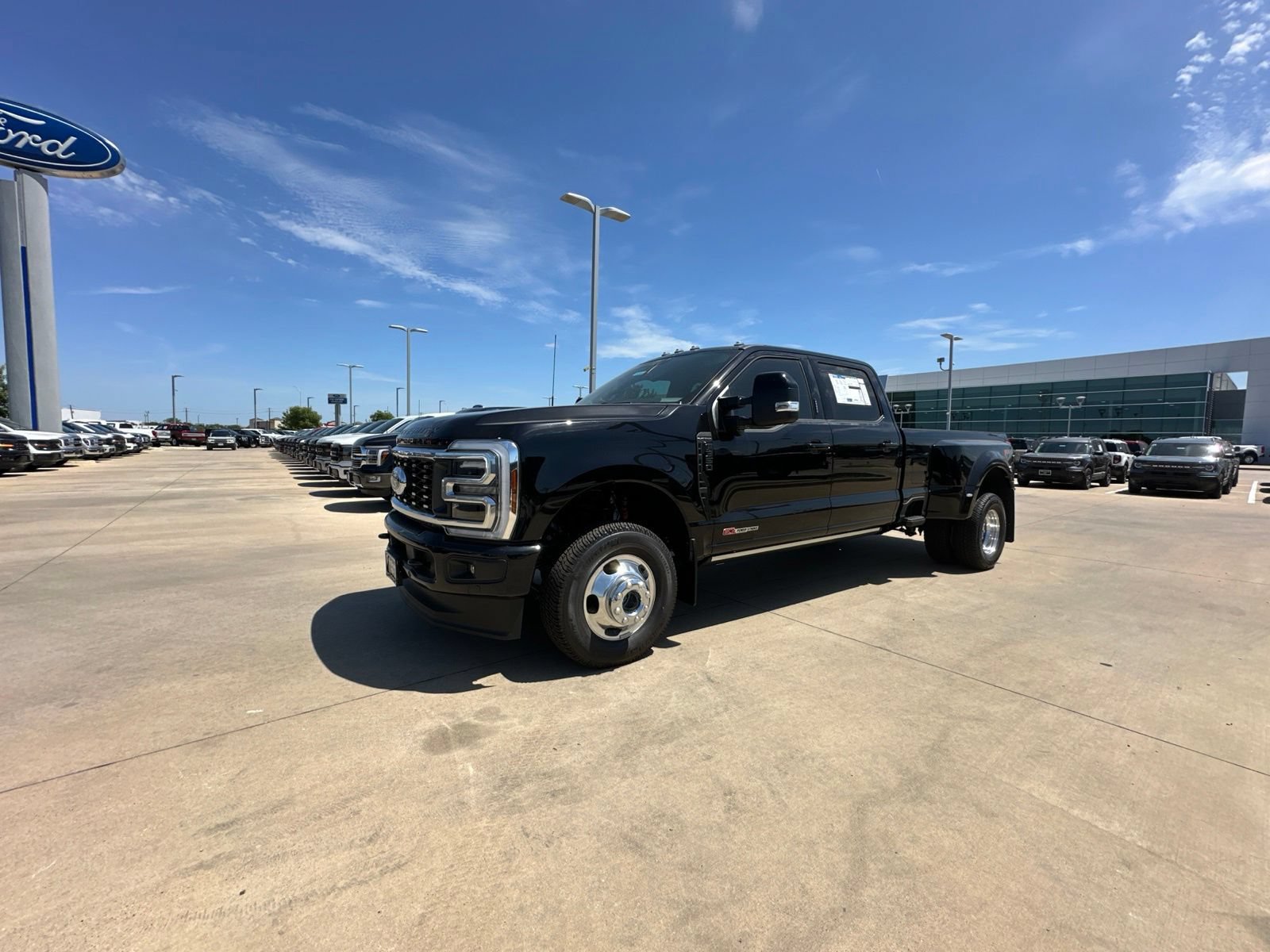 New 2026 Ford F350 Platinum AWD/4WD 360° Tour