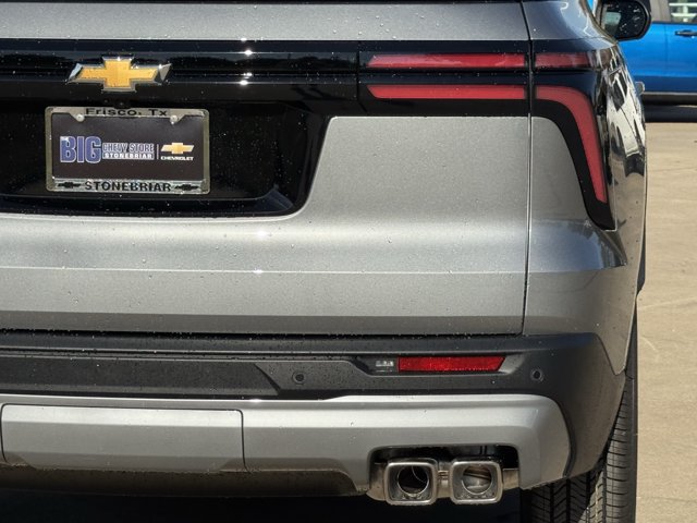 New 2027 Chevrolet Traverse LT FWD image 7