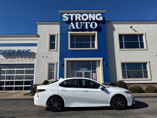 Used 2024 Toyota Camry SE FWD image 18