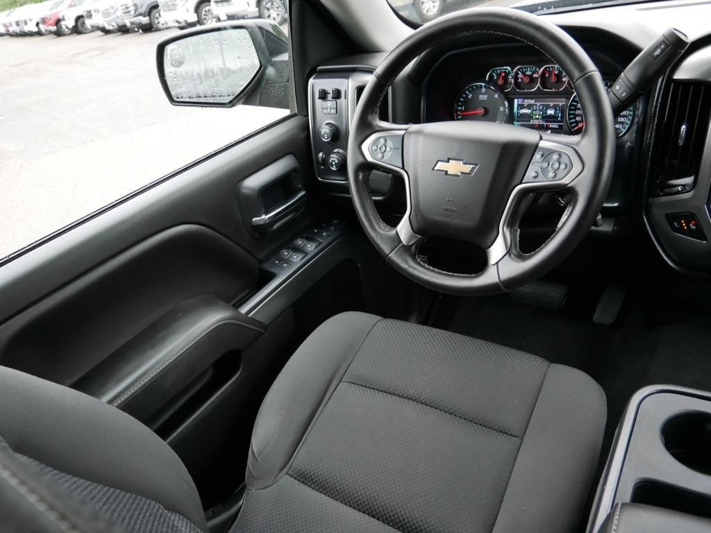 Used 2018 Chevrolet Silverado 1500 LT w/ All Star Edition AWD/4WD image 18