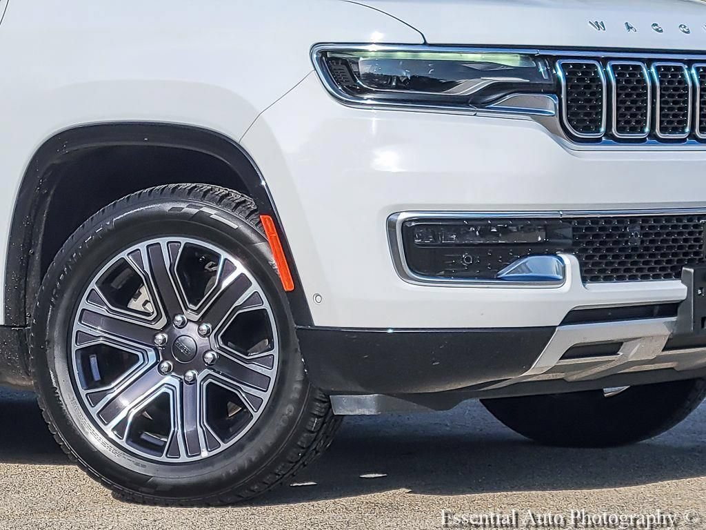 Certified 2024 Jeep Wagoneer Series II w/ Flexible Seating Group RWD image 5