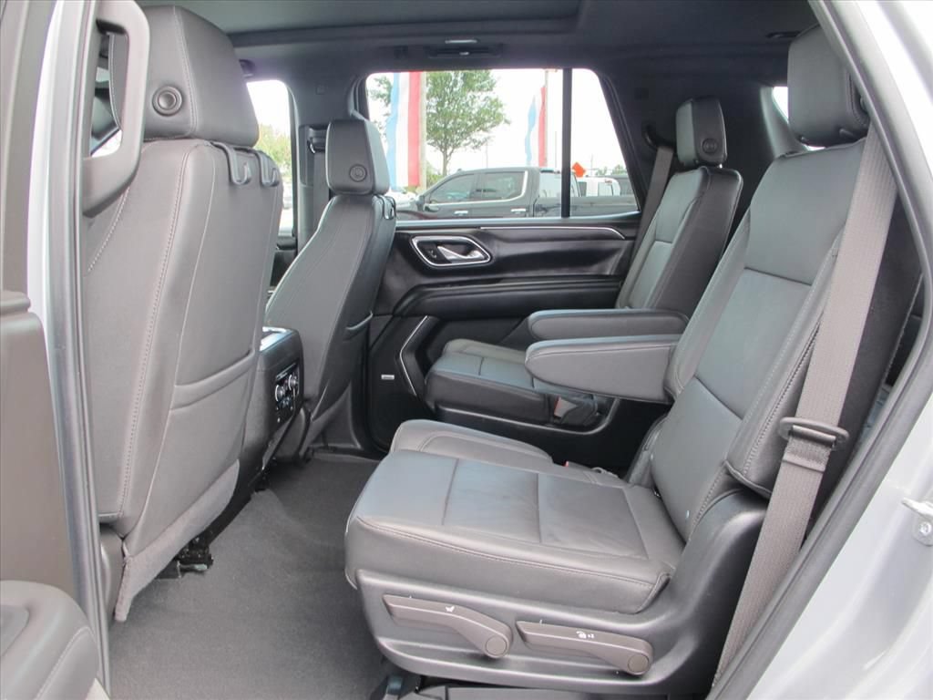 Used 2024 Chevrolet Tahoe Z71 w/ Luxury Package AWD/4WD image 24