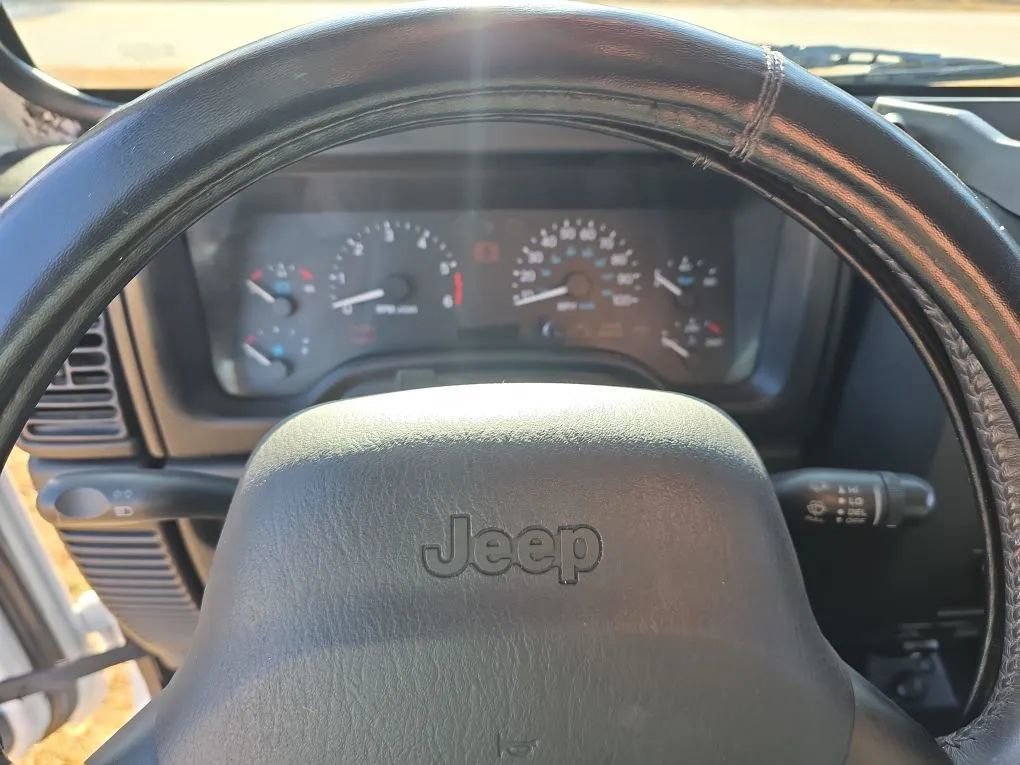 Used 2000 Jeep Wrangler SE AWD/4WD image 14
