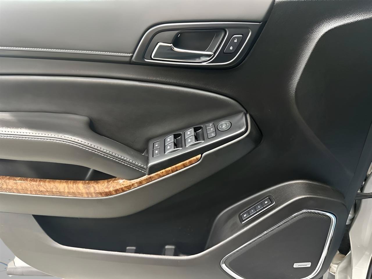 Used 2019 Chevrolet Tahoe Premier AWD/4WD image 10