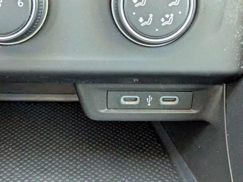 Used 2024 Volkswagen Jetta S image 9