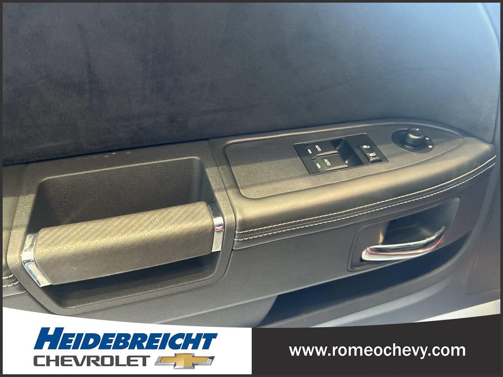 Used 2008 Dodge Challenger SRT8 RWD image 11