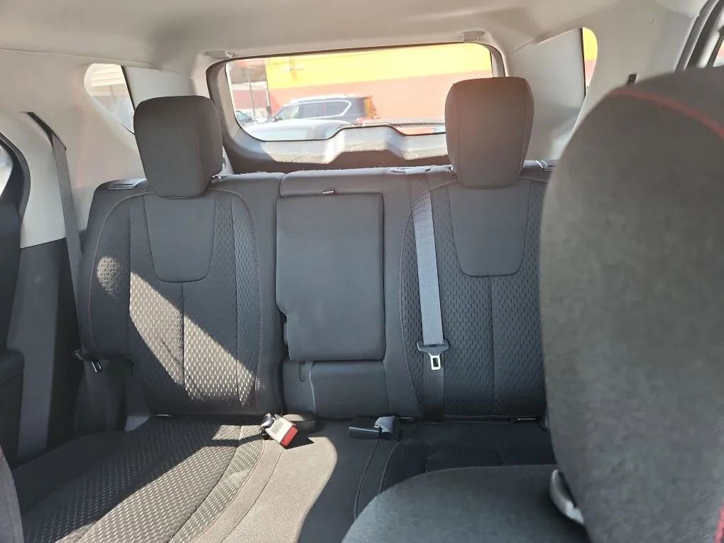 Used 2015 Chevrolet Equinox LS image 9