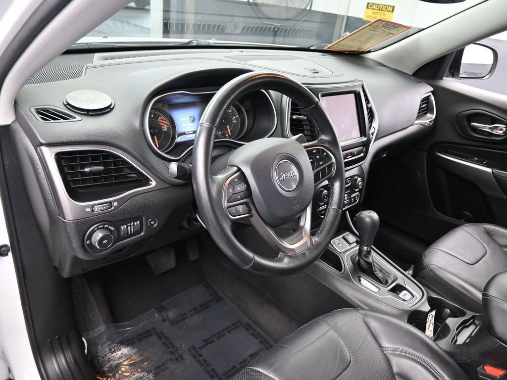 Used 2021 Jeep Cherokee Latitude Lux w/ Comfort/Convenience Group image 10