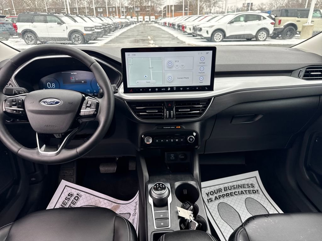 Used 2023 Ford Escape Platinum image 19