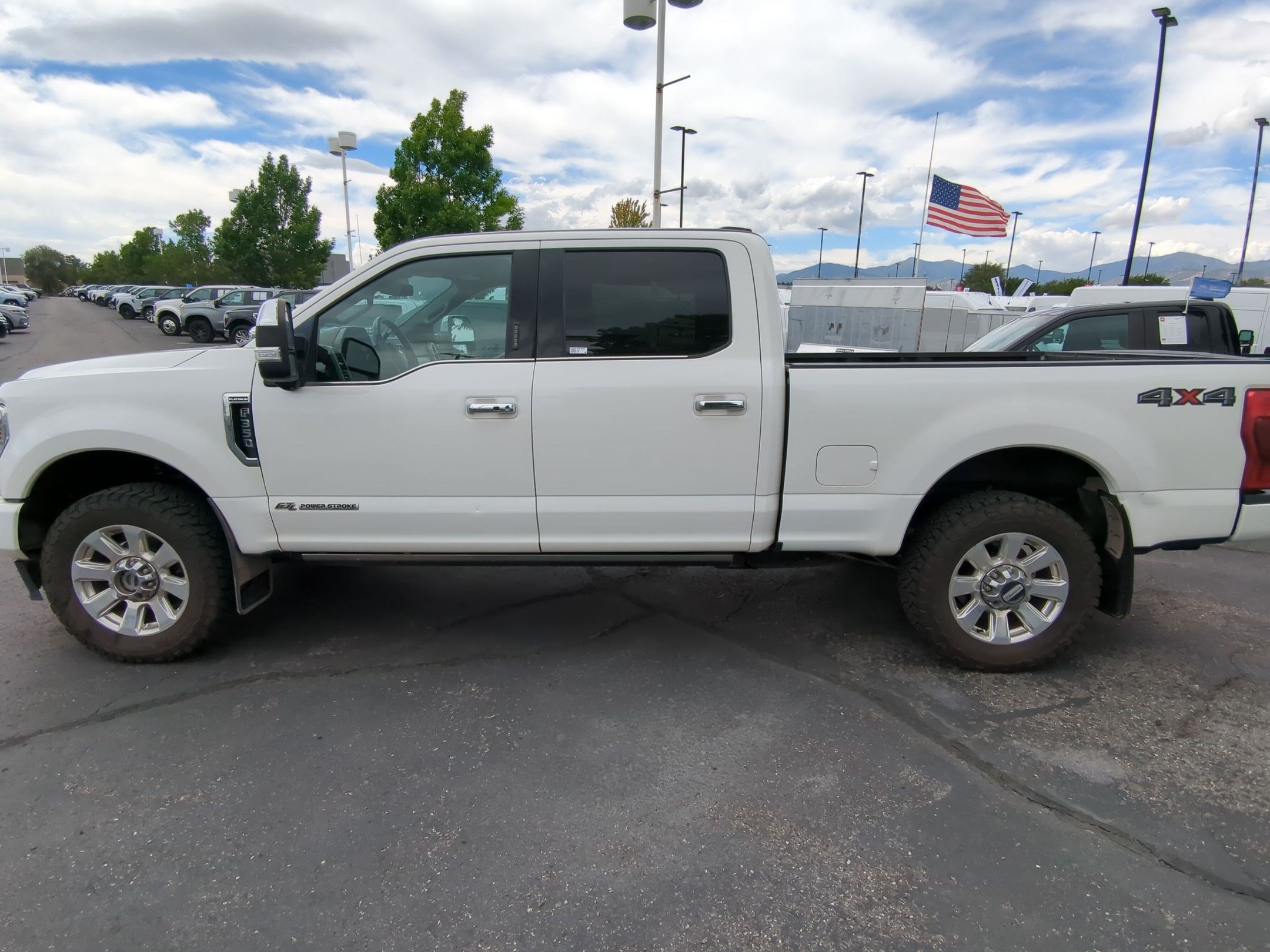 Used 2021 Ford F350 Platinum AWD/4WD image 10