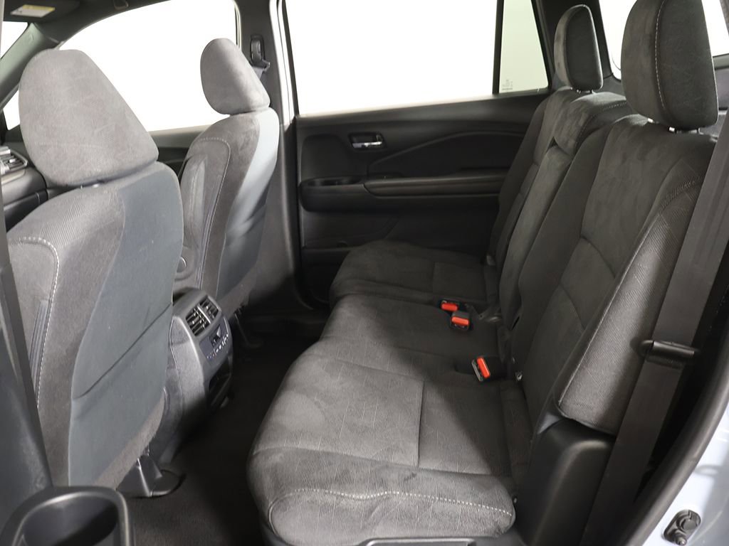 Used 2022 Honda Pilot Sport image 34