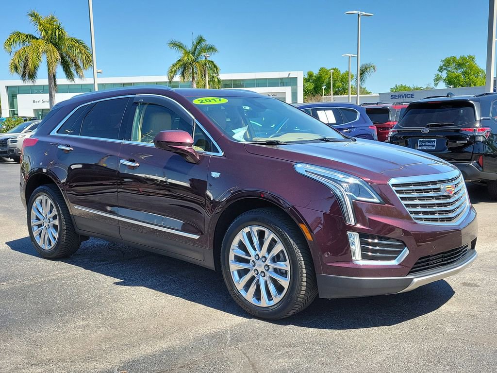 Used 2017 Cadillac XT5 Platinum w/ Driver Assist Package image 2