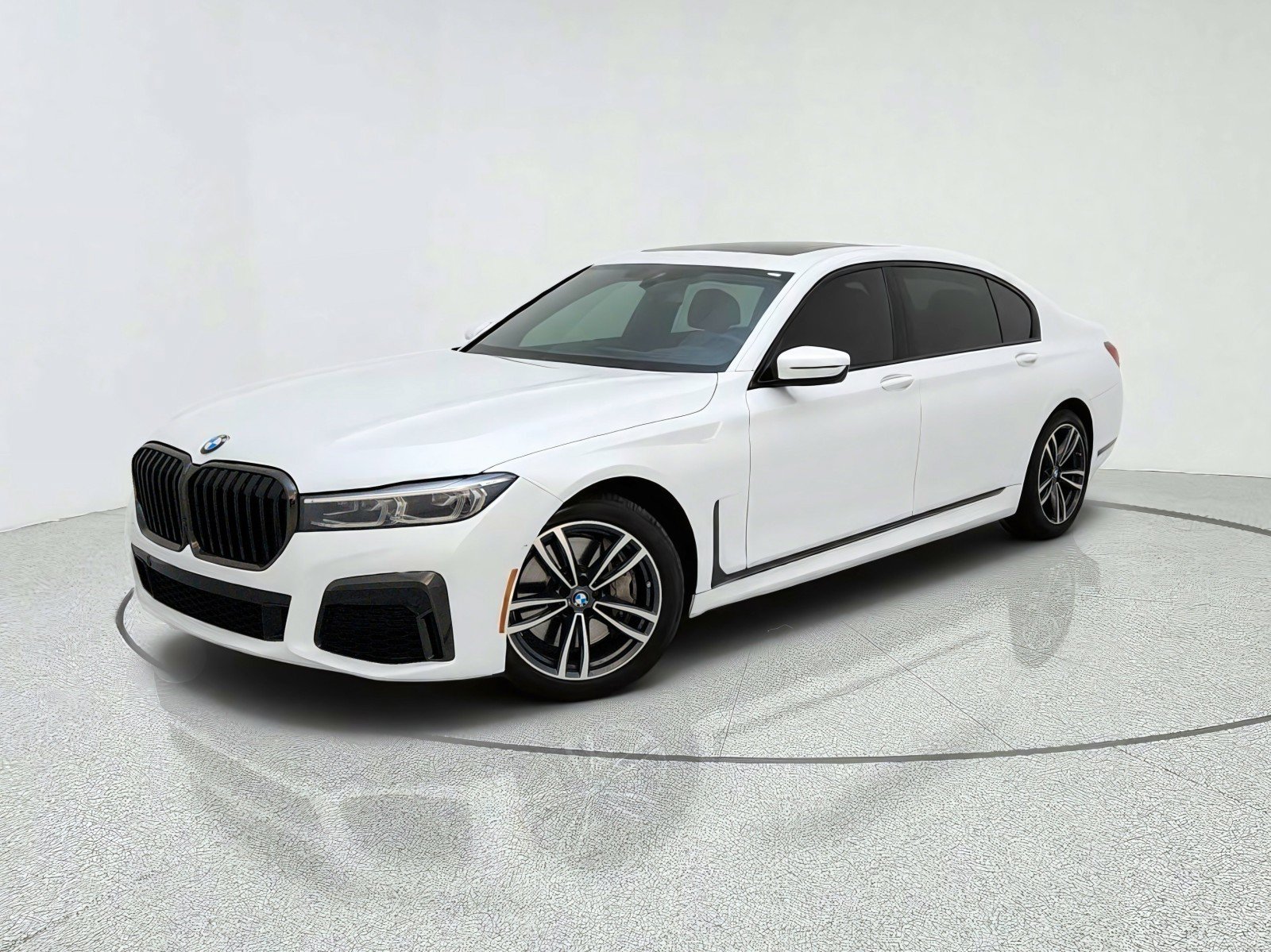 Used 2022 BMW 750i xDrive AWD/4WD image 1