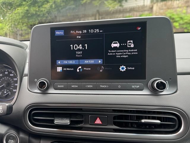 Used 2023 Hyundai Kona SEL AWD/4WD image 15
