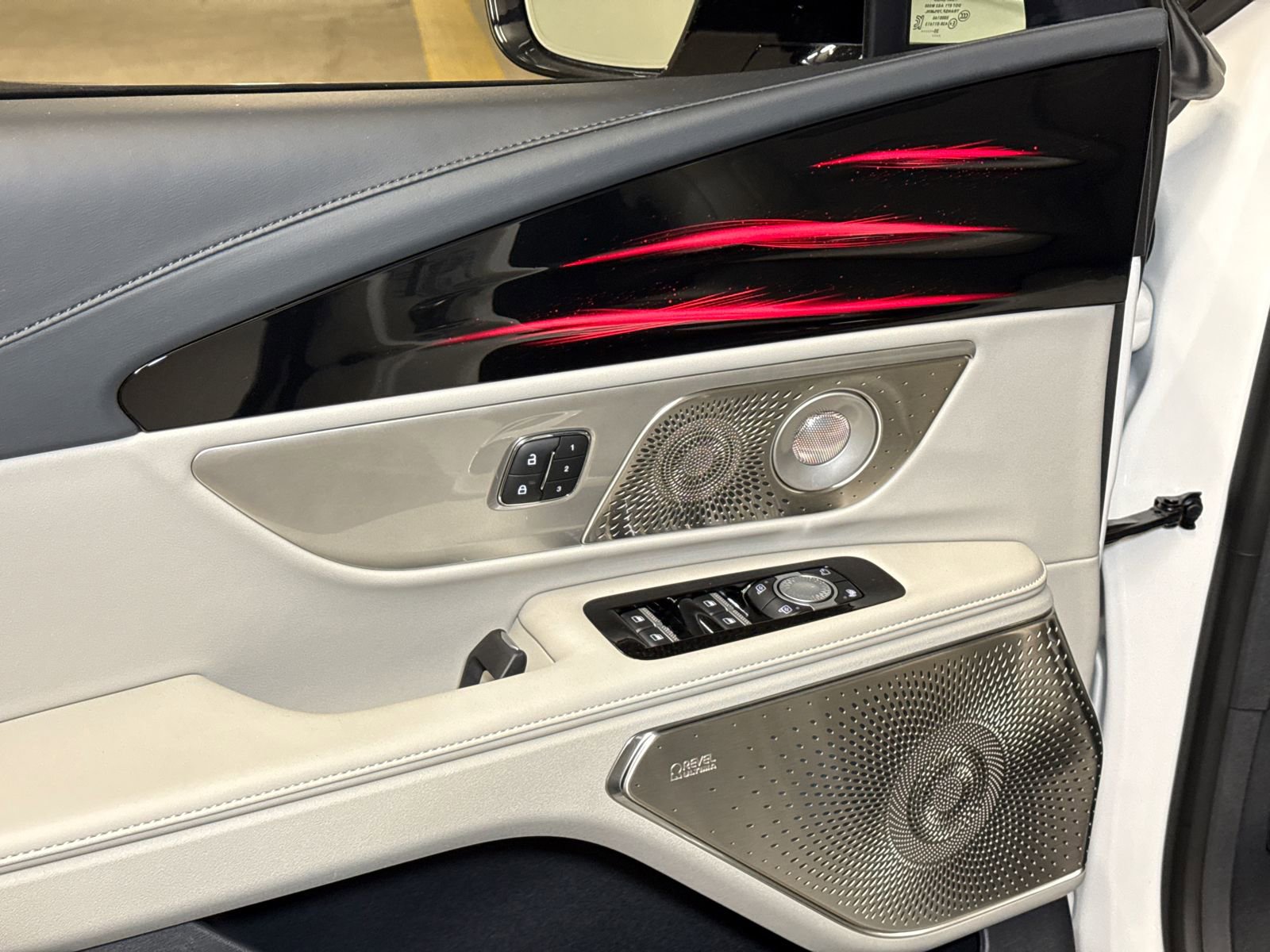 New 2026 Lincoln Nautilus Reserve AWD/4WD image 21