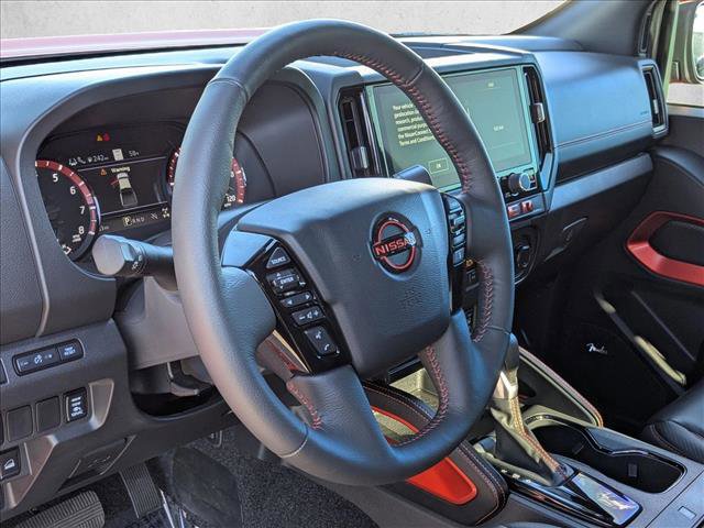Used 2025 Nissan Frontier PRO-4X w/ Pro Premium Package image 9