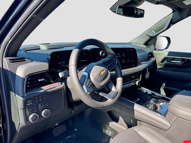 New 2026 Chevrolet Suburban LT image 9