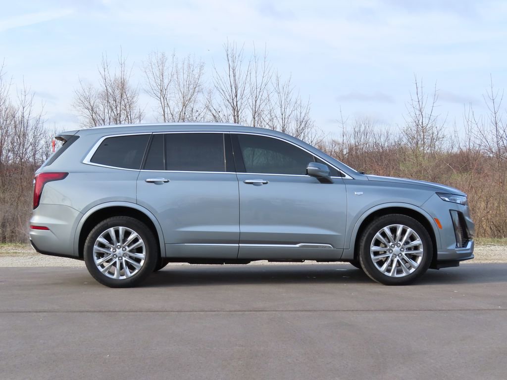 Certified 2024 Cadillac XT6 Premium Luxury AWD/4WD image 2