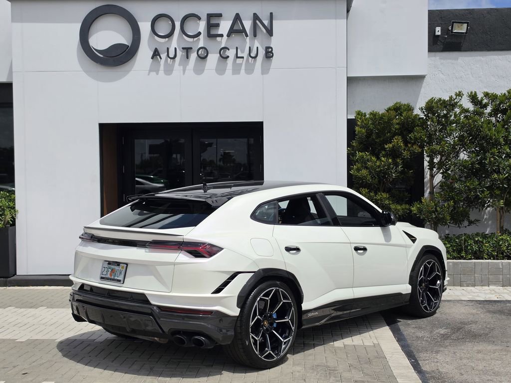 Used 2024 Lamborghini Urus Performante AWD/4WD image 3