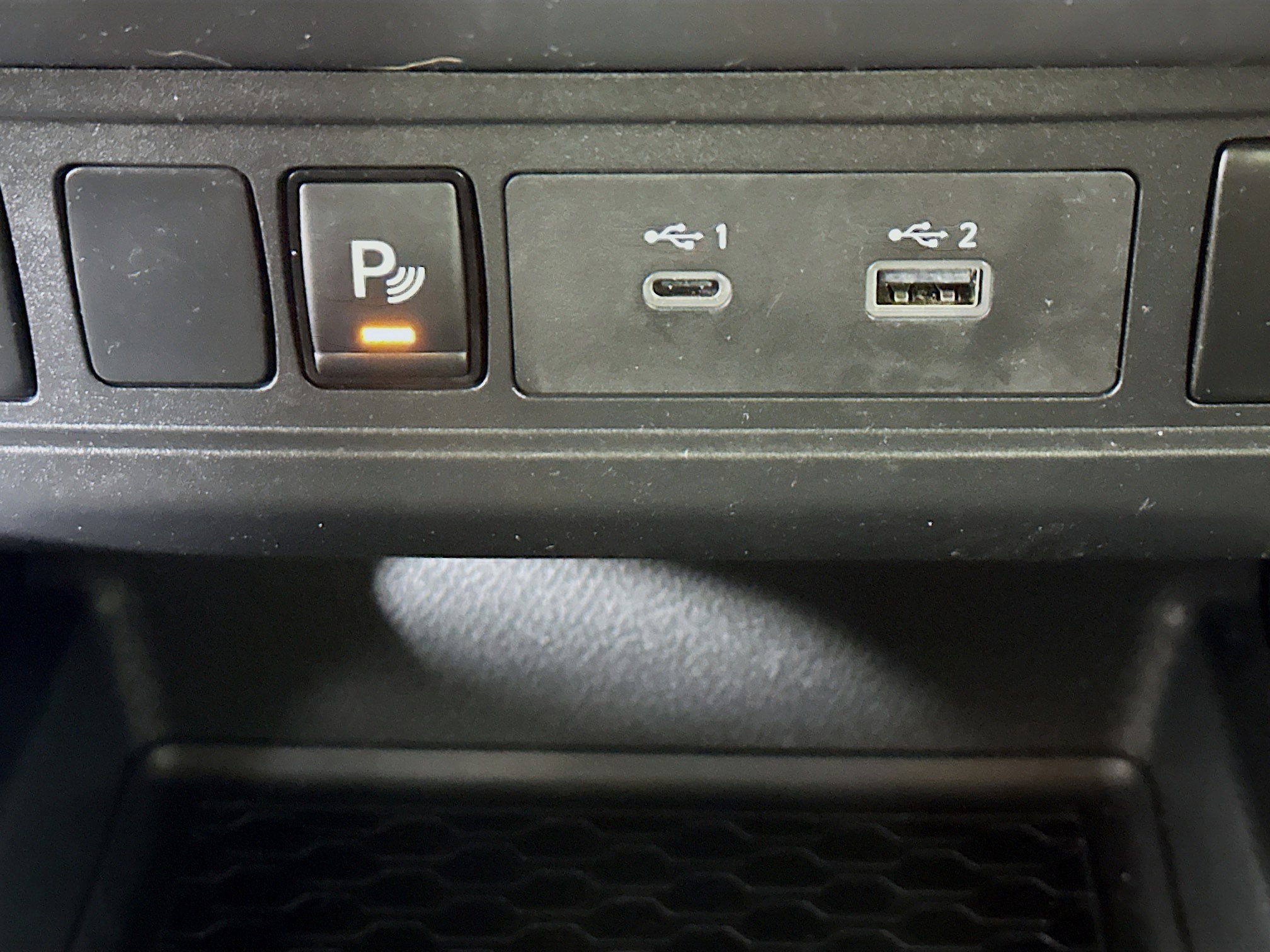Used 2023 Nissan Frontier SV w/ Technology Package image 25