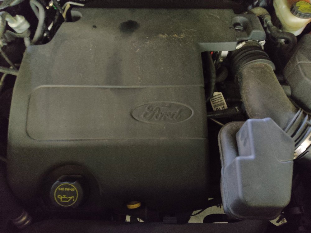 Used 2016 Ford Explorer XLT w/ Equipment Group 202A AWD/4WD image 30