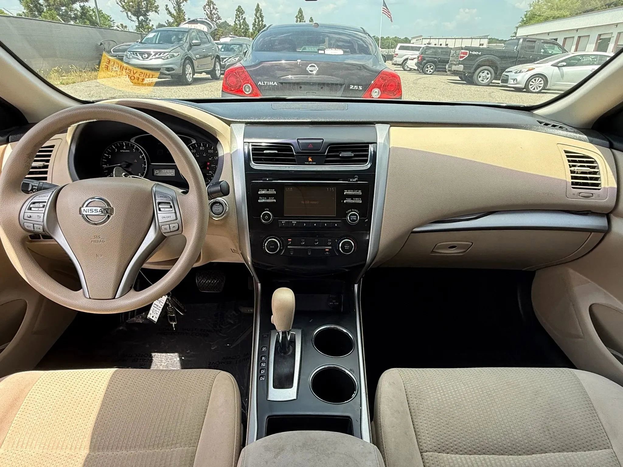 Used 2015 Nissan Altima 2.5 S w/ Sport Value Package FWD image 3