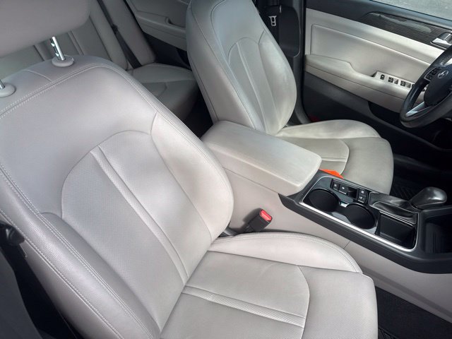 Used 2019 Hyundai Sonata Limited w/ Ultimate Package 02 FWD image 16