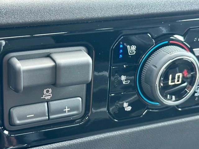 New 2025 Chevrolet Silverado 2500 LTZ w/ LTZ Convenience Package image 17