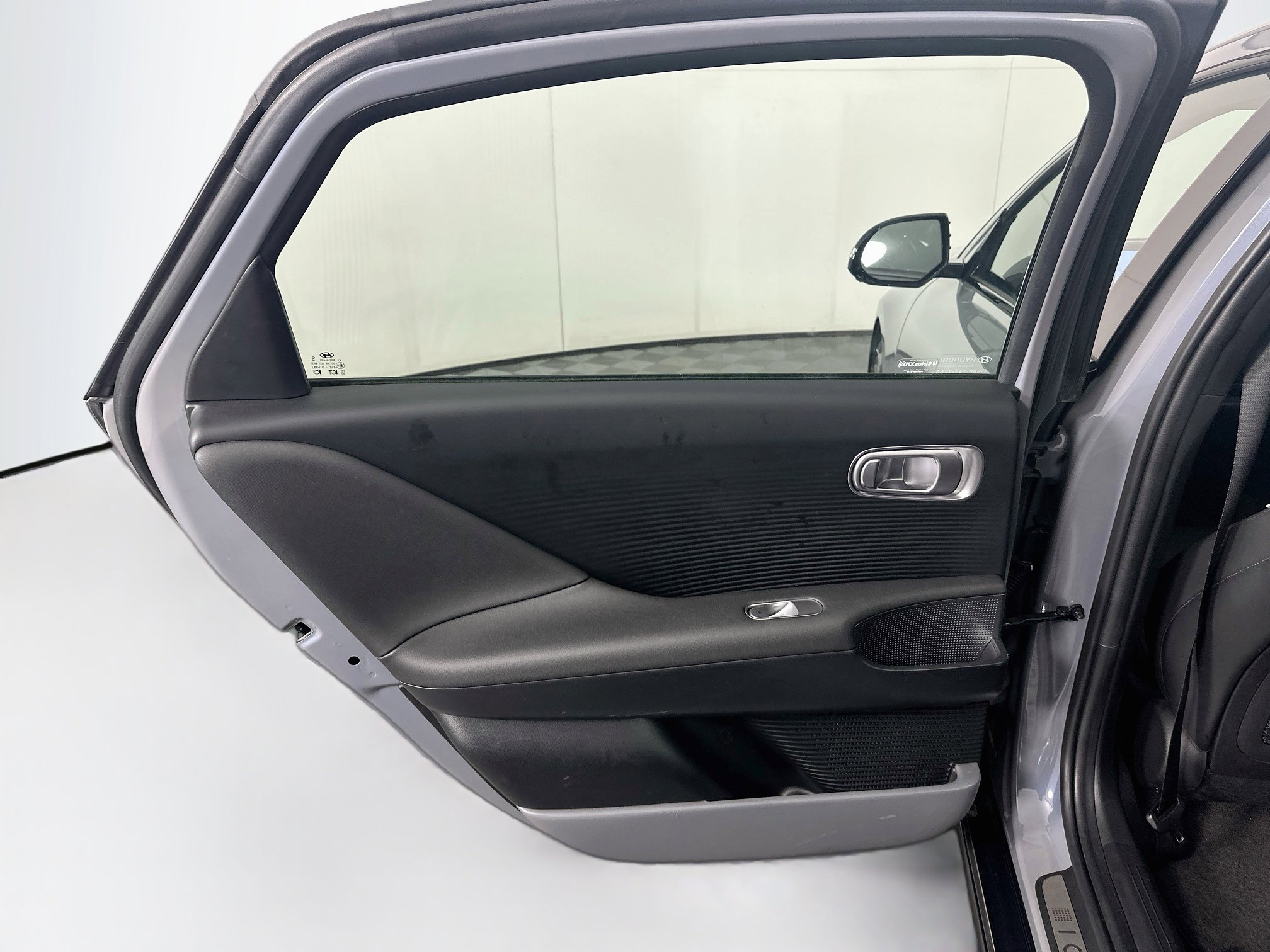 Used 2023 Volvo C40 P8 Recharge Plus AWD/4WD image 26
