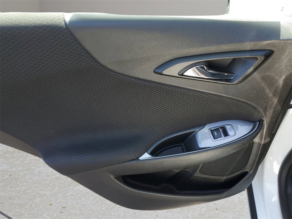 Used 2023 Chevrolet Malibu LT image 9