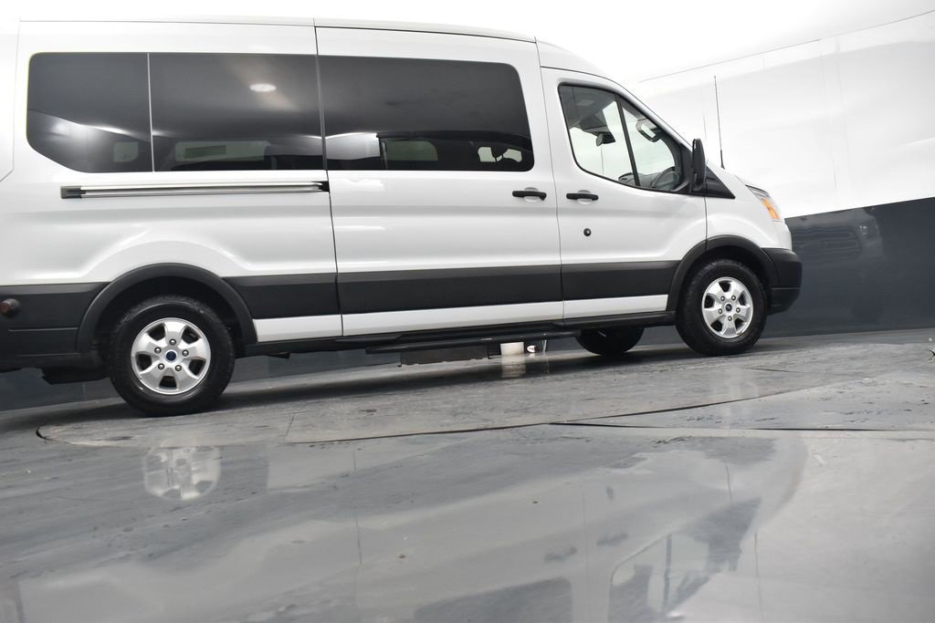 Used 2019 Ford Transit 350 XLT image 25