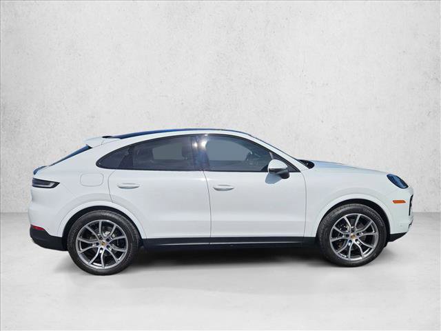 Used 2024 Porsche Cayenne Coupe image 4