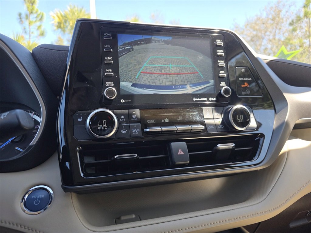 Certified 2022 Toyota Highlander XLE image 35