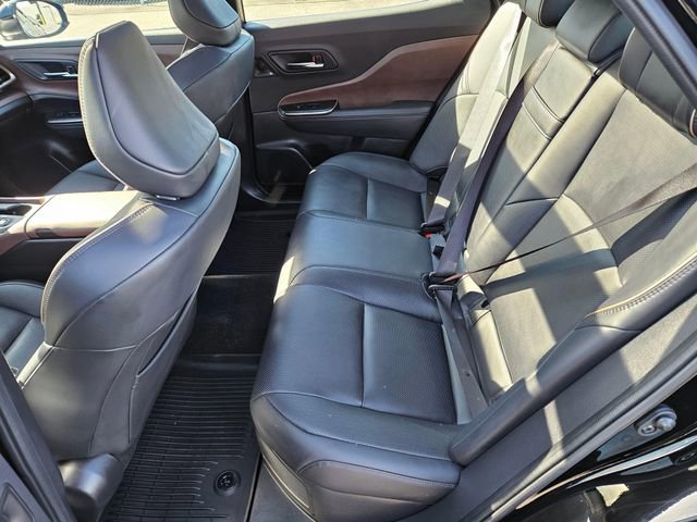 Used 2023 Toyota Crown Limited image 13