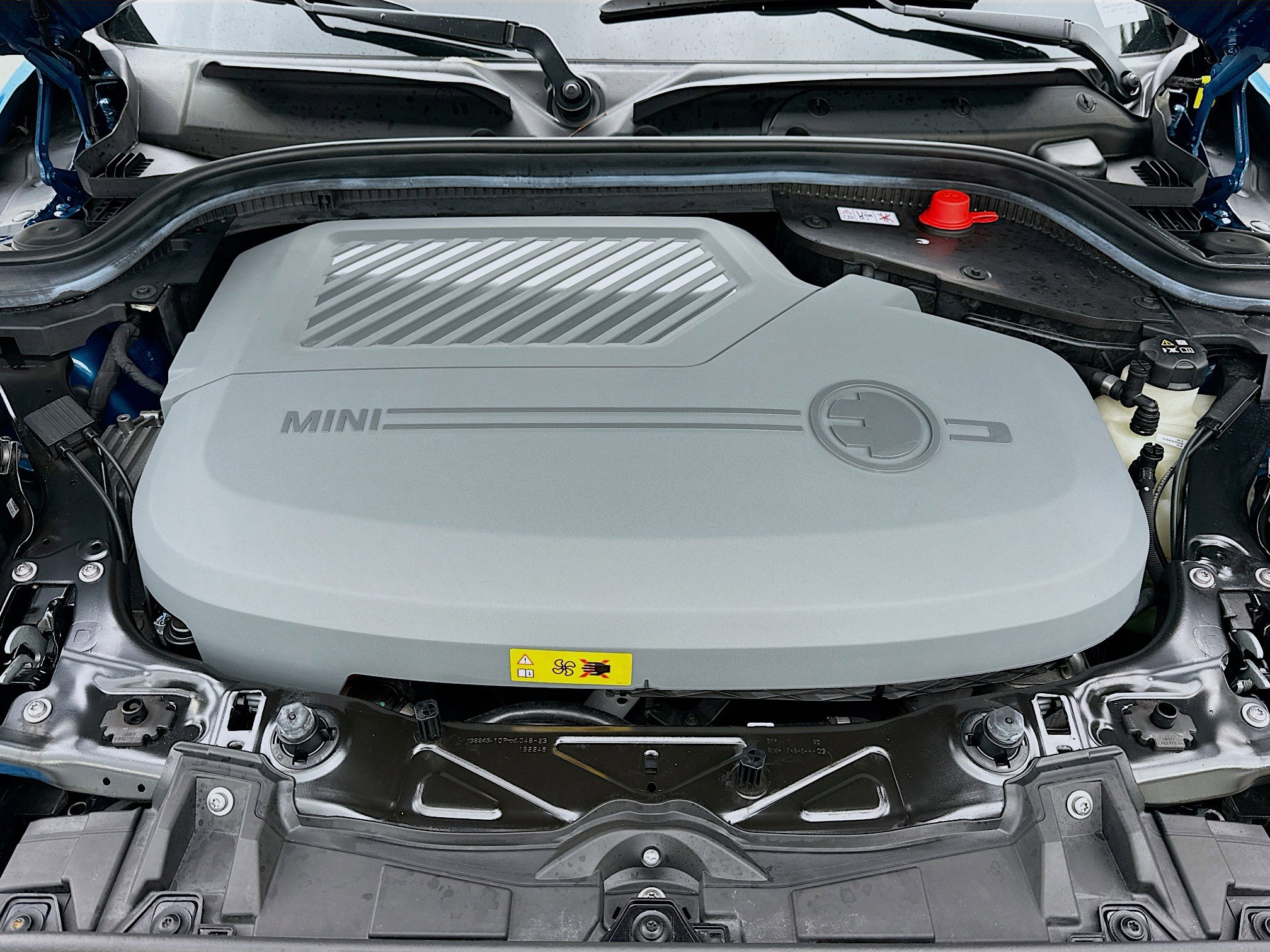 Certified 2024 MINI Cooper SE image 32