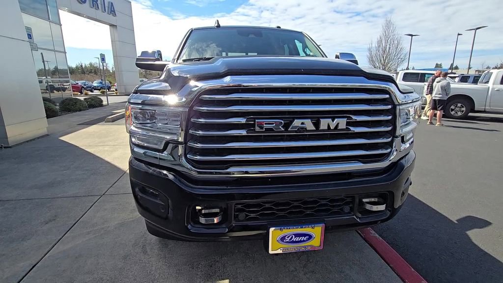 Used 2022 RAM 3500 Limited image 7