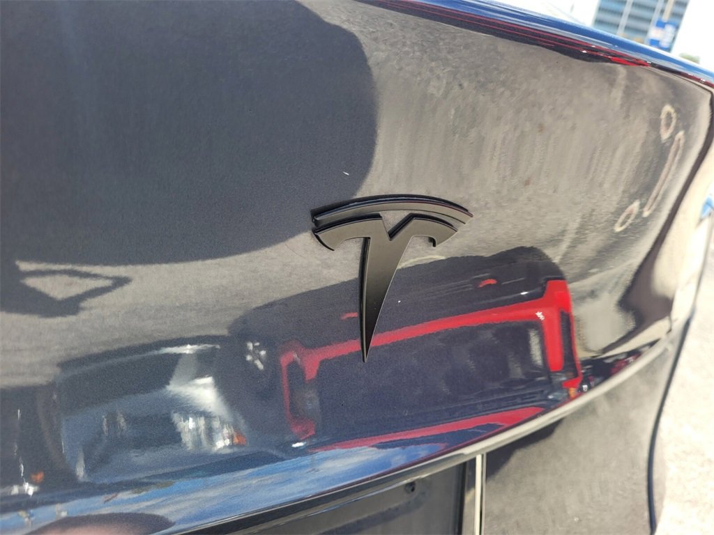 Used 2020 Tesla Model Y Long Range image 11