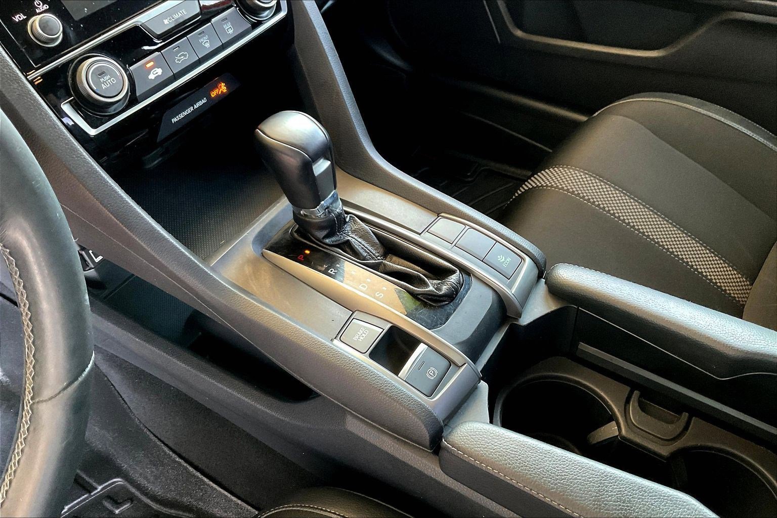 Used 2020 Honda Civic Sport image 16
