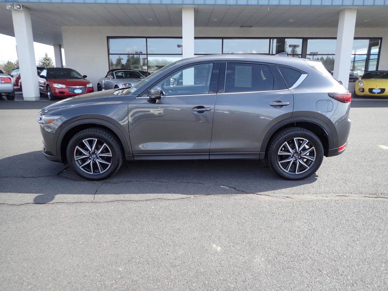 Used 2017 MAZDA CX-5 Grand Touring w/ Premium Package AWD/4WD image 2