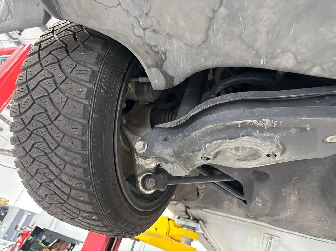 Used 2018 Tesla Model 3 Long Range RWD image 37