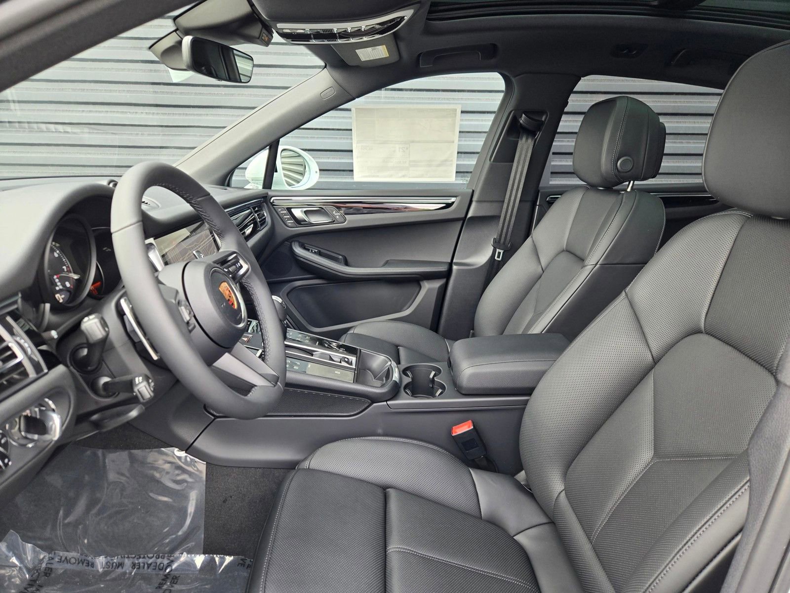 New 2026 Porsche Macan AWD/4WD image 26