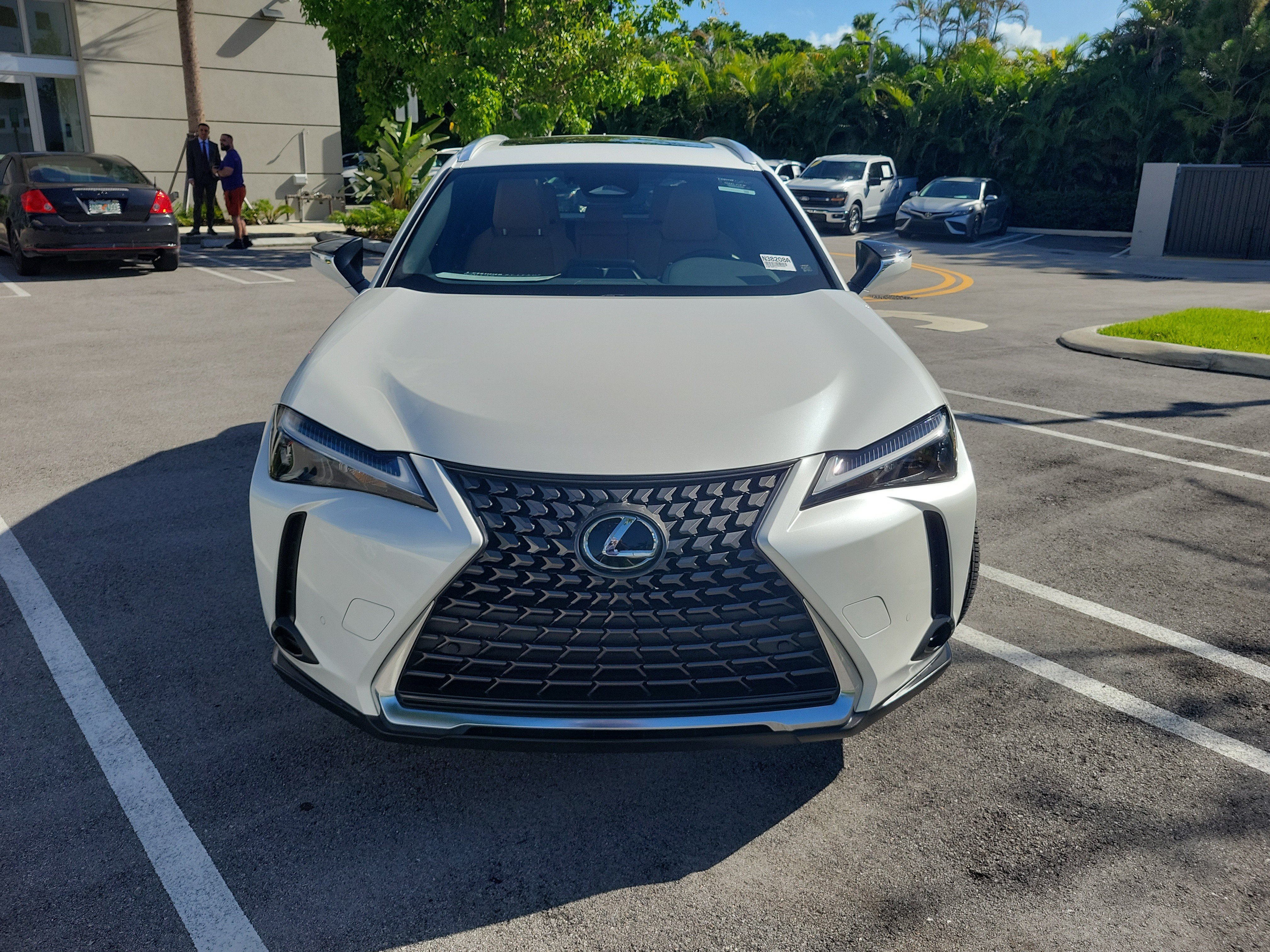 Used 2025 Lexus UX 300h FWD w/ Accessory Package (Z1) image 2