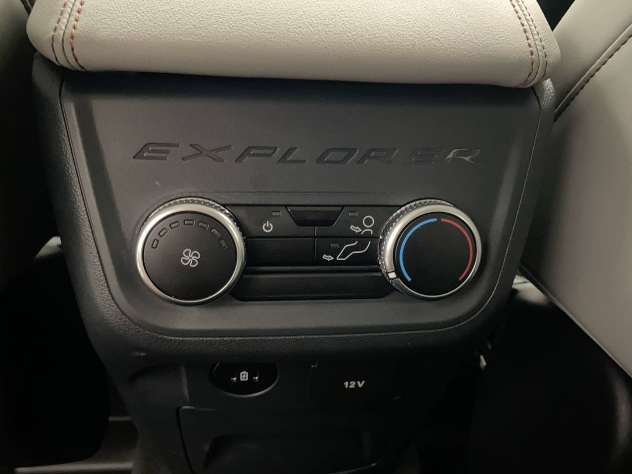 New 2026 Ford Explorer Active w/ Active Comfort Package AWD/4WD image 28