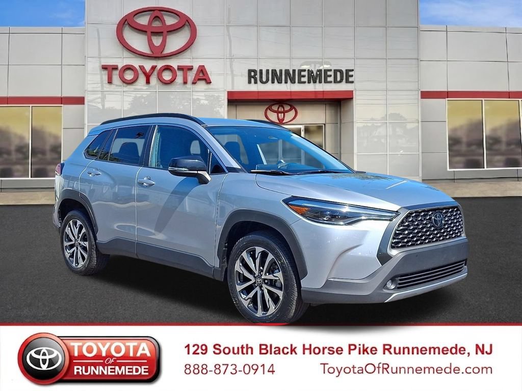 Certified 2025 Toyota Corolla Cross XLE