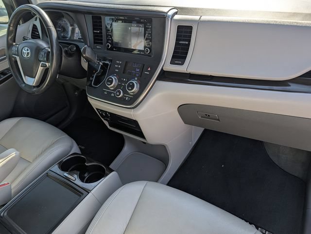 Used 2019 Toyota Sienna XLE w/ XLE Navigation Package FWD image 36
