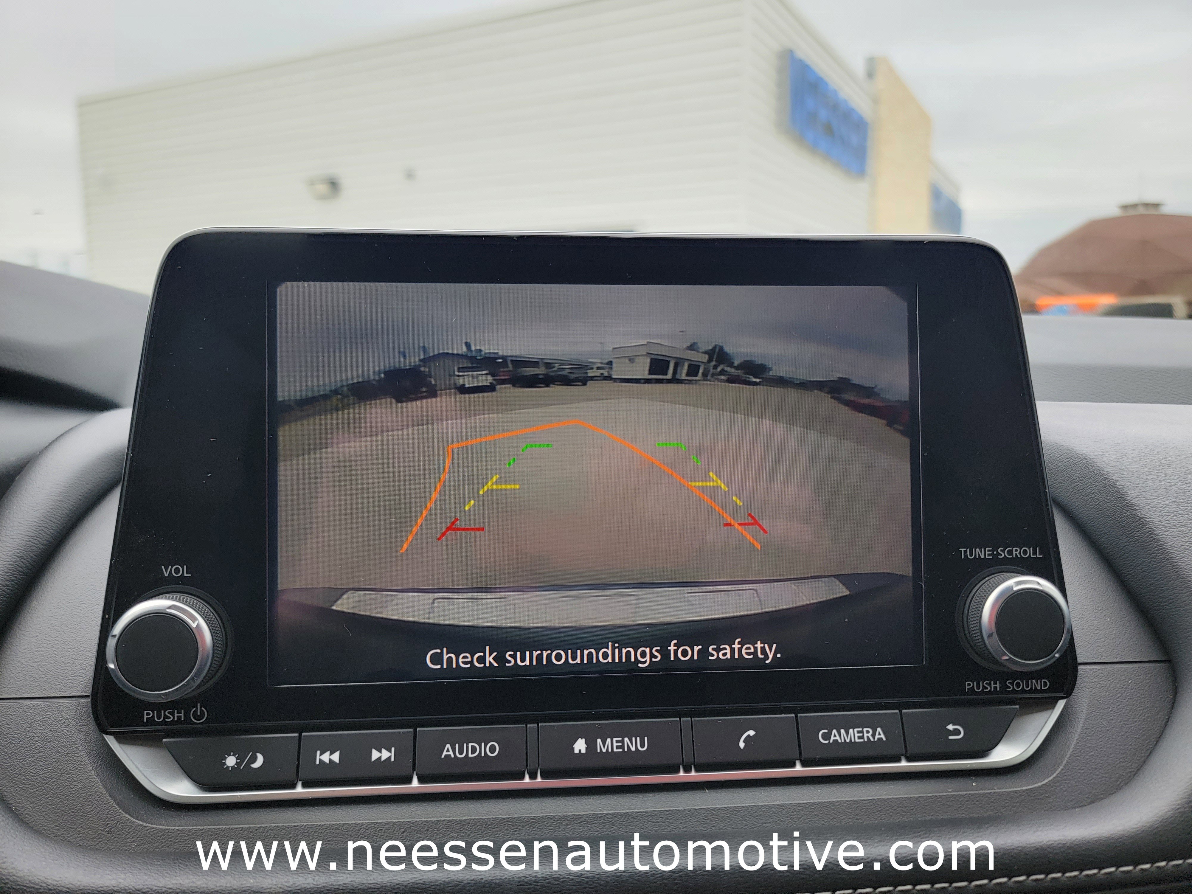 Used 2024 Nissan Rogue SV w/ SV Premium Package image 25