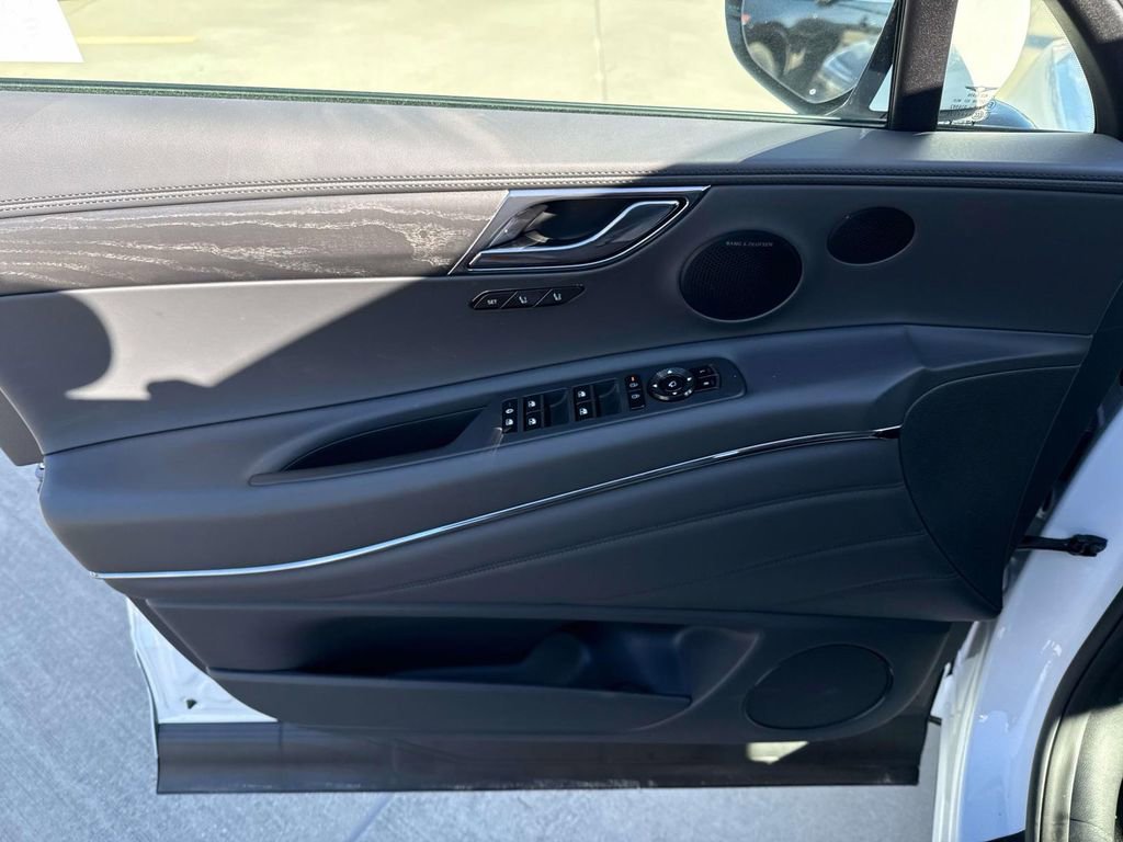 New 2026 Genesis GV80 3.5T e-SC image 21