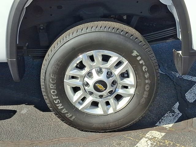 Used 2025 Chevrolet Silverado 2500 LT w/ Convenience Package image 28